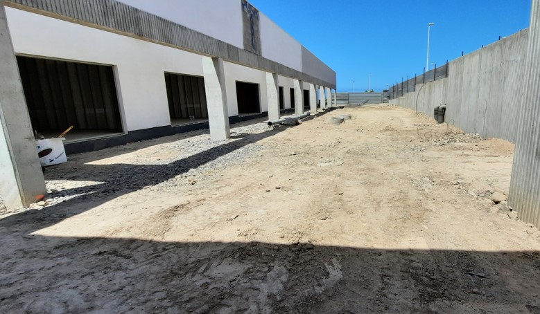Estructura en construcción con columnas de hormigón | Ingeniería y obra civil en Tenerife